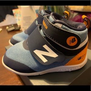 Brand new in box - never worn New Balance 223s